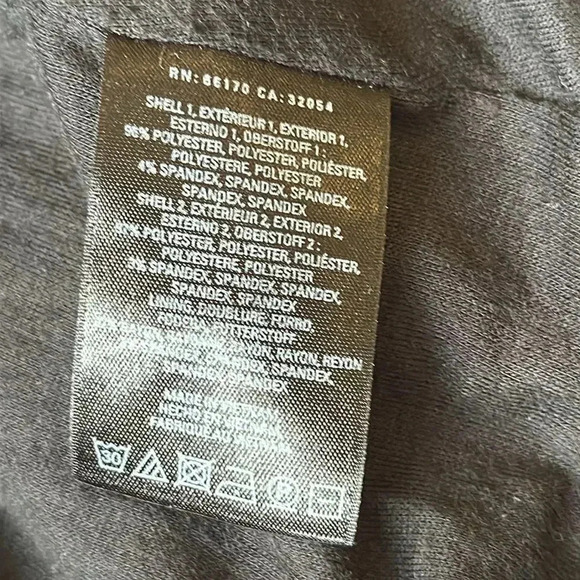 HD in Paris sz 2 little black dress, cap sleeves, back zip with ruffle bottom - Picture 8 of 9